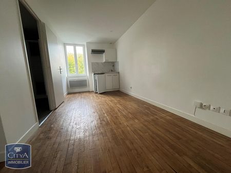 Location Appartement 2 pièces 29m² POITIERS 86000 - Photo 2