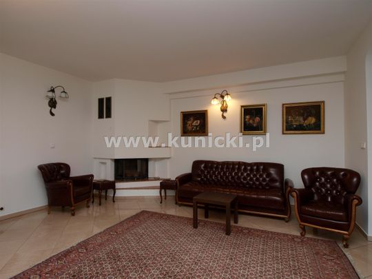 Łomianki (gw), Dziekanów Polski - Zdjęcie 1