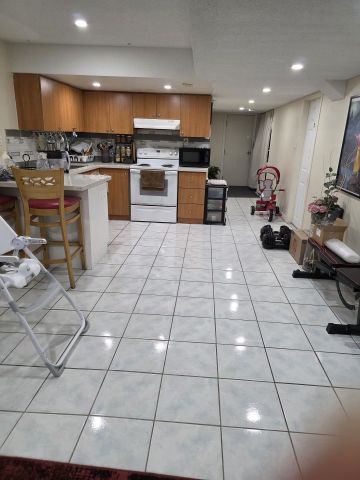 For Lease - 132 Mountainberry Road Unit# Bsmt, Brampton, Ontario - Photo 4