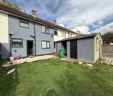 3 bedroom mews to rent - Photo 3