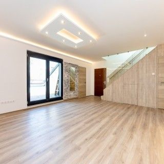 Modern duplex apartment for rent - Photo 1