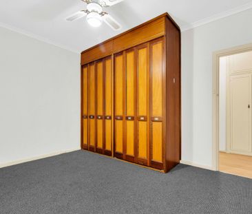 24 Arcoona Avenue, Rostrevor SA, Belconnen - Photo 3