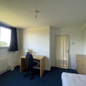 1 bedroom house of multiple occupation to rent - Photo 3