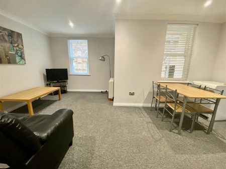 Curzon Place, Gateshead - Photo 5