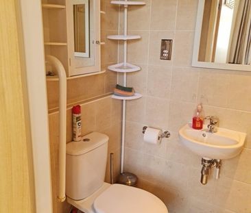 2 Bed Flat, Living, LE4 - Photo 2