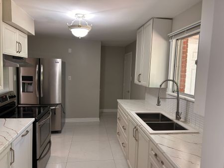 For Lease - 97 Forest Circle, Tiny, Ontario - Photo 2