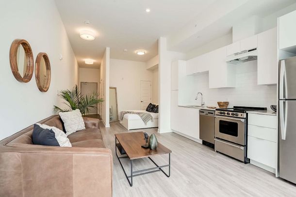 638 Center Street, Cummings, Ottawa, ON - Photo 1