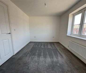 2 bedroom semi-detached house to rent - Photo 3