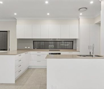 Neat And Tidy Family Home - Photo 6