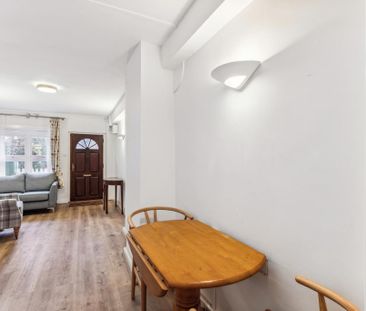 1 bedroom semi-detached house to rent - Photo 1