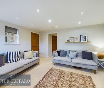 3 bedroom end of terrace house to rent - Photo 5