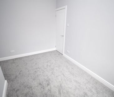 Cooperative Street, Horbury - Photo 4