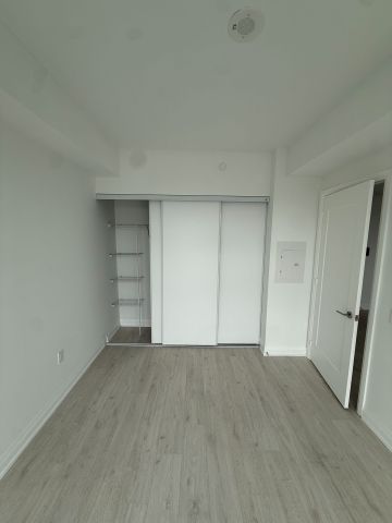 For Lease - 412 Silver Maple Road, Oakville, Ontario - Photo 2