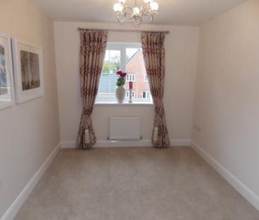 3 bedroom semi-detached house to rent - Photo 1