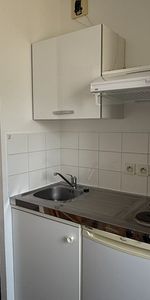 Location Appartement 1 pièce 20m² - Photo 4