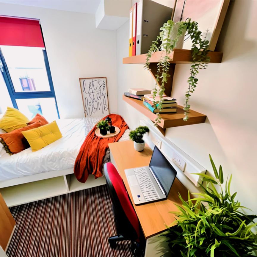 Deluxe En-Suite - Photo 1