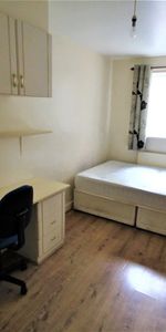 3 Bed Flat, Pennington Court, LS6 - Photo 3