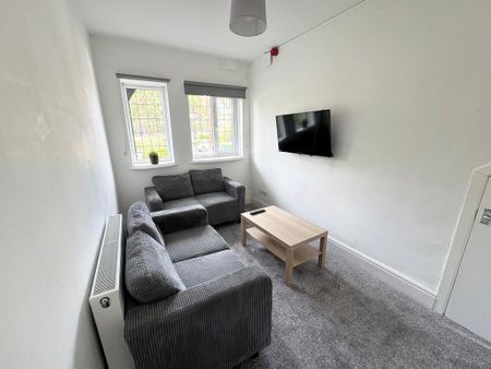 2 bedroom flat to rent - Photo 3