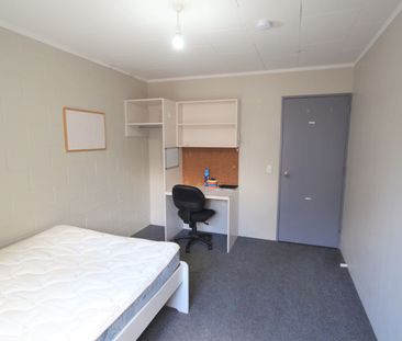 Rooms Available - 6-Bedroom Student Flat, - Photo 4