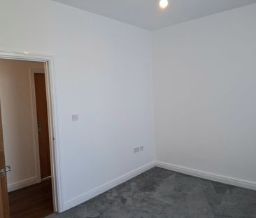 2 Bed Flat, Oakhouse Park, L9 - Photo 3