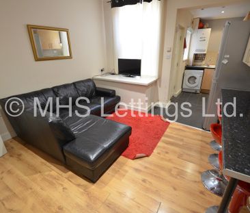 Room 3, 36 Hartley Grove, Leeds, LS6 2LD - Photo 2