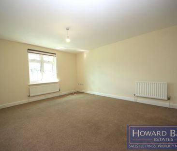 Brownlow Close, Barnet, EN4 - Photo 1