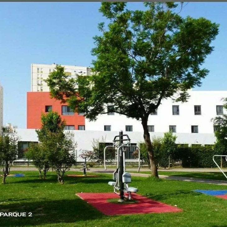 Avenida de Kansas City, Sevilla, Andalusia 41007 - Photo 1