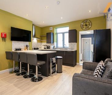 7 bedroom house of multiple occupation to rent - Photo 2