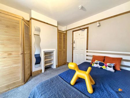 1 bedroom in a house share to rent - Photo 4