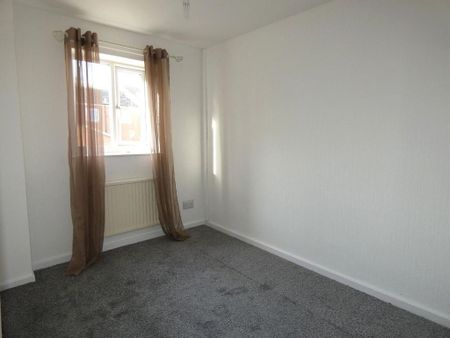 3 bedroom townhouse to rent - Photo 2