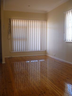 4 BEDDER COMPLETELY RENOVATED HOME!! - Photo 1