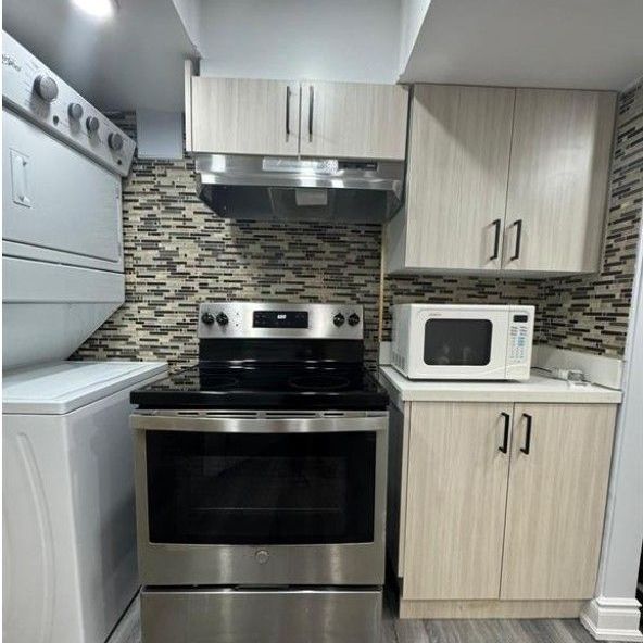 For Lease - 659 Roselaire Trail Unit# Basement, Mississauga, Ontario - Photo 1