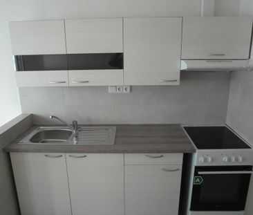 Pronájem bytu 2+1 80 m2 - Fotografie 2