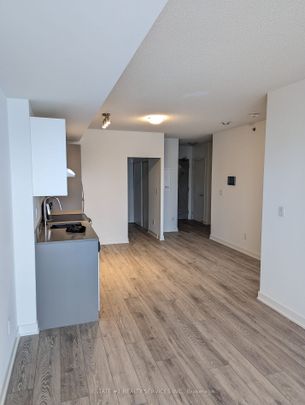 For Lease - 3210 Dakota Common Unit# 214, Burlington, Ontario - Photo 1