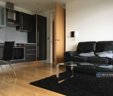 1 bedroom flat to rent - Photo 2