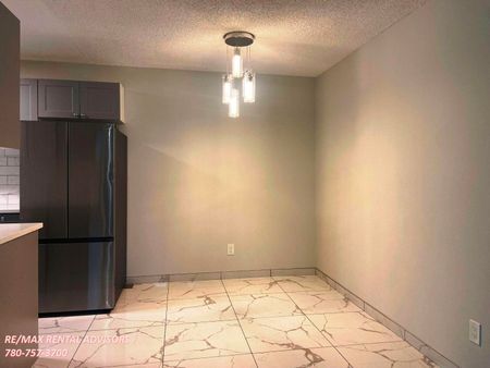 #809C 10145 109 Street Northwest - Photo 3