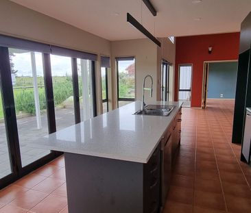 House & Land - Photo 5
