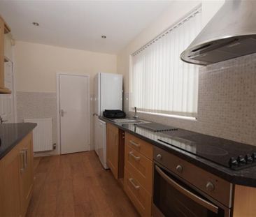 Mavis Grove, Rhiwbina, Cardiff - Photo 6