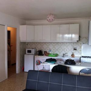 Location appartement 1 pièce 29.44 m² à La Seyne-sur-Mer (83500) - Photo 2