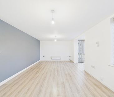 4 bedroom detached house to rent - Photo 5