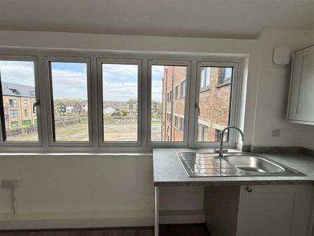 2 bedroom apartment to rent - Photo 5