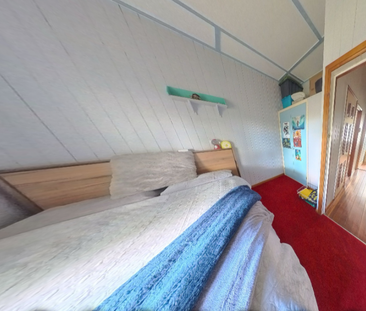 Cottage with Timeless Appeal - Photo 6