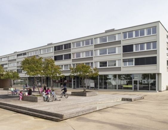 Be flexible and live on a budget - Photo 1