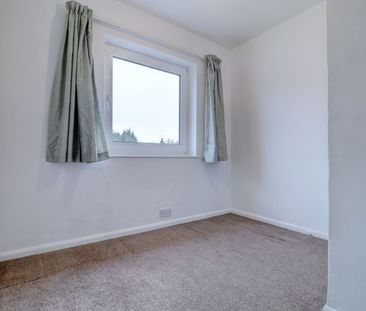 3 bedroom semi detached house to rent, - Photo 5