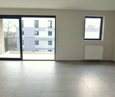 2-slpk.-app. met terras en autostaanplaats in Hasselt - foto 2