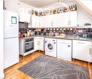 3 bedroom apartment to rent - Photo 4