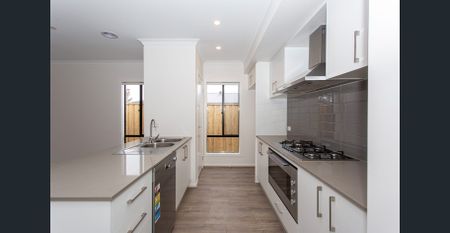 Welcome to 75 Fountain Drive, Beveridge! - Photo 3