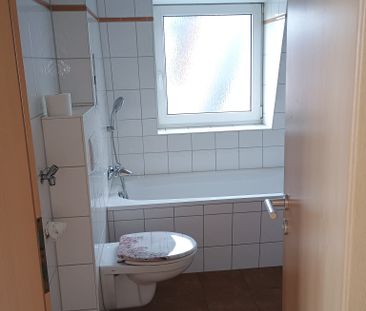 4-Raum- Dachgeschosswohnung mit großem Balkon - Photo 5