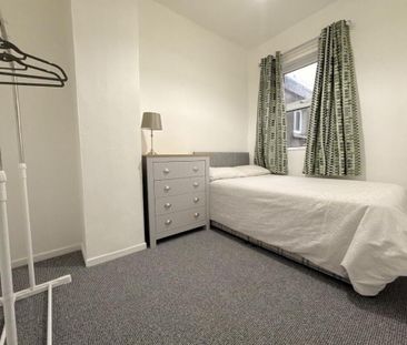 235 Donegall Road, Belfast, BT12 5NB - Photo 4