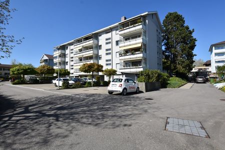 Modern apartment in a quiet neighborhood! - Photo 4